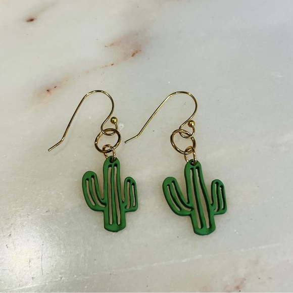 Cactus earrings  in‎ 14k plated gold NWT - Picture 4 of 5